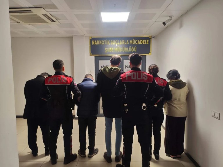 İzmit’te Yunus Timlerinden Uyuşturucu Operasyonu!