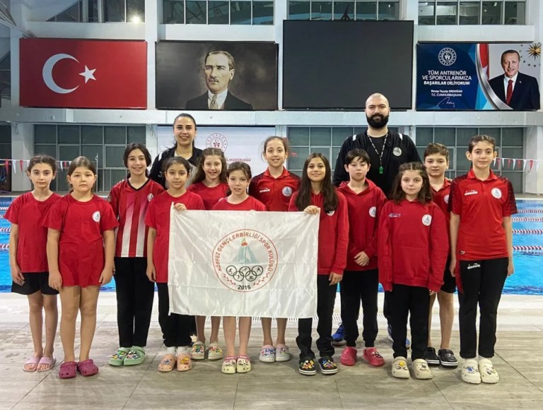 Körfezli yüzücüler Gebze’de vize aldı!