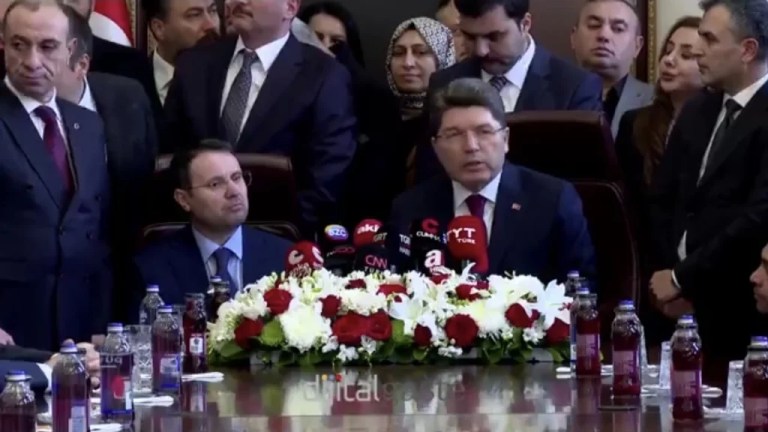 Adalet Bakanlığı’nda Koltuk Krizi!