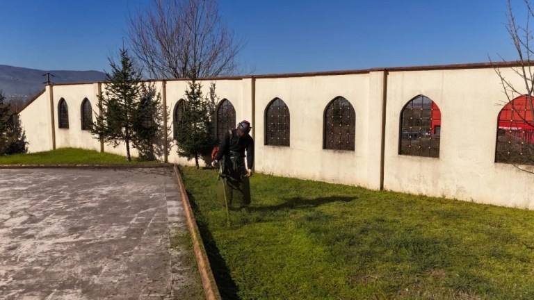 Kartepe camileri bayrama hazır
