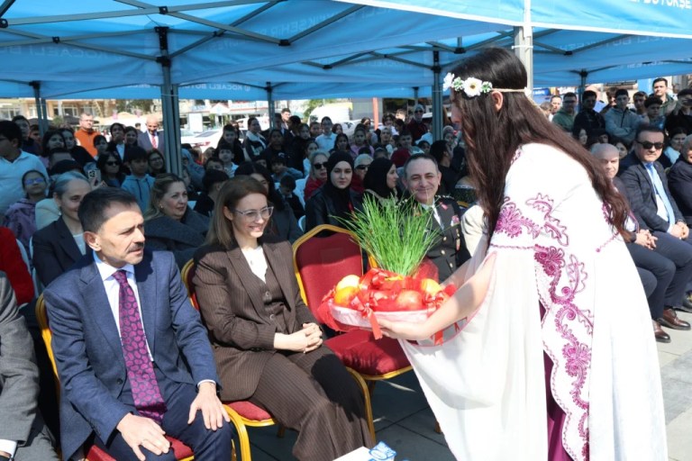 Kocaeli’de Nevruz coşkusu yaşandı