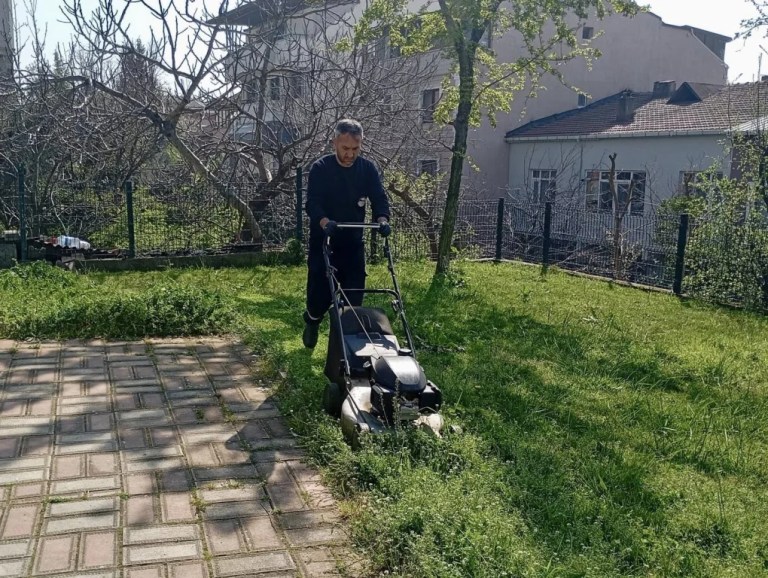 Körfez’de yeşil alanlar bahara hazırlanıyor