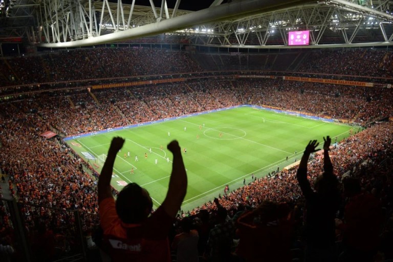 Kocaelispor, Galatasaray Deplasmanında Şampiyonluk Kovalayacak