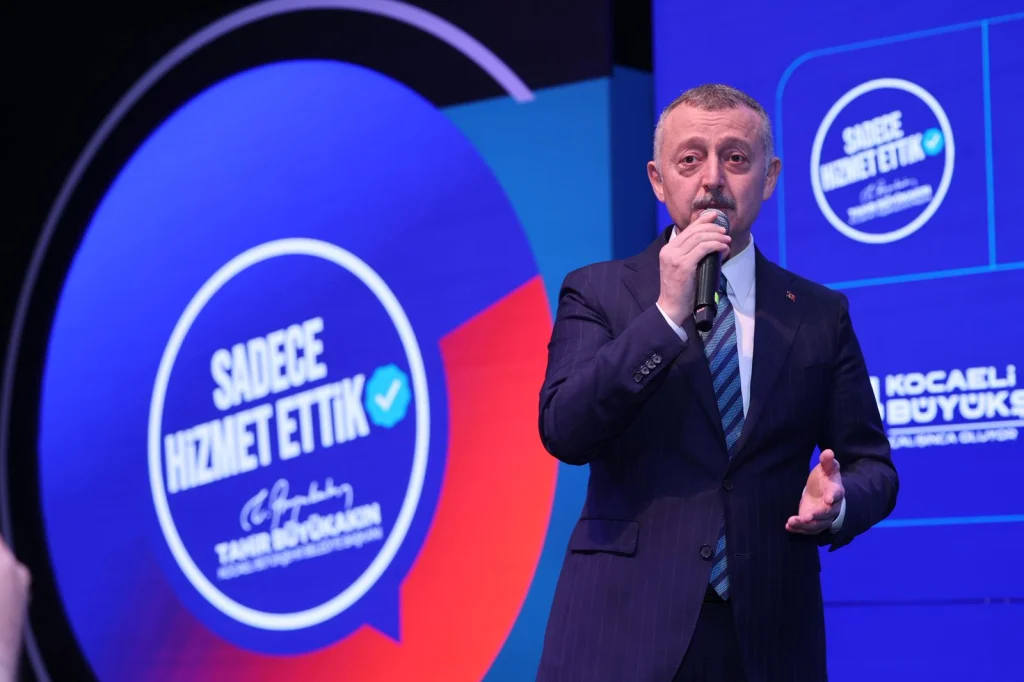 Büyükakın “Asiller” diye başladı, sorumluluğa dikkat çekti