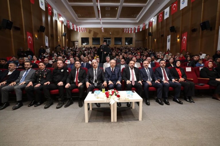 23 Nisan Dilovası’nda coşkuyla kutlandı
