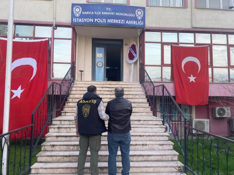 Darıca’da dolandırıcılık suçundan aranan şahıs yakalandı