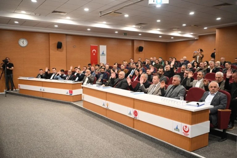 Kartepe Belediyesi’nde komisyon üyeleri belirlendi