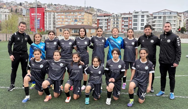 Körfez’in futbolcu kızları Yavuzspor’u farklı yendi