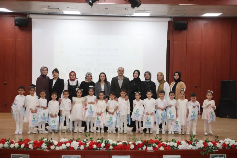 Minikler Kur’an’a geçmenin heyecanını yaşadı