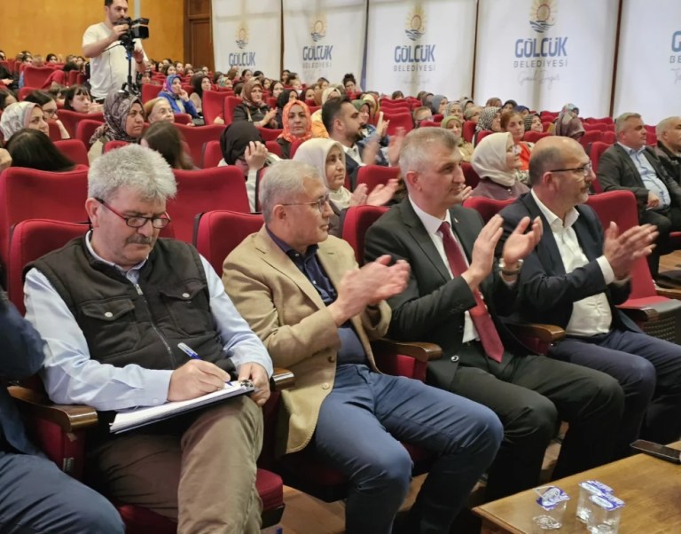 Hilmi Türkmen Gölcük’te Türkiye Yüzyılı’nı anlattı