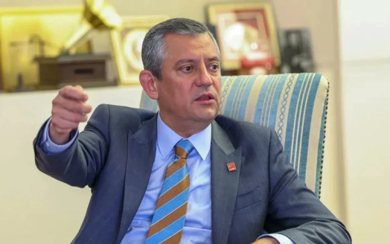 Özgür Özel’den Kocaeli şölenine ‘fiyasko’ iddiası