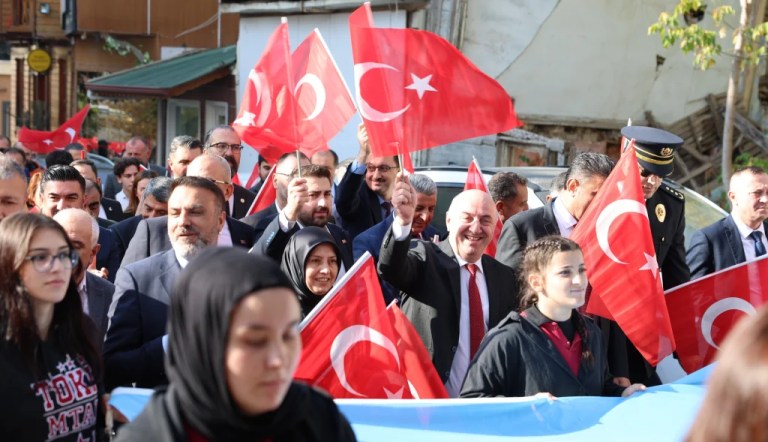 Darıca’da Cumhuriyetin 103. yılı coşkusu