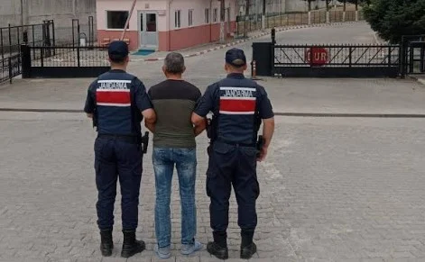 Göçmen kaçakçısı Kandıra’da yakalandı!