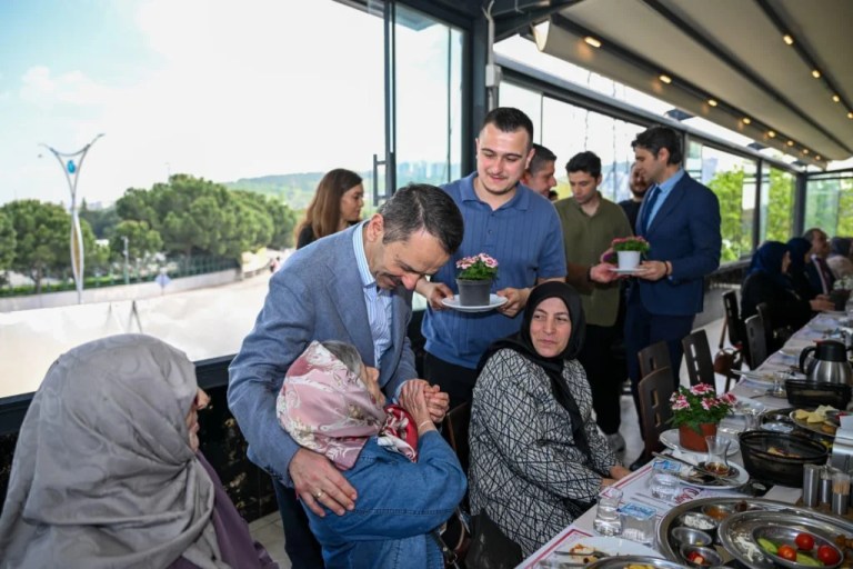 Vali Aktaş şehit anneleriyle buluştu