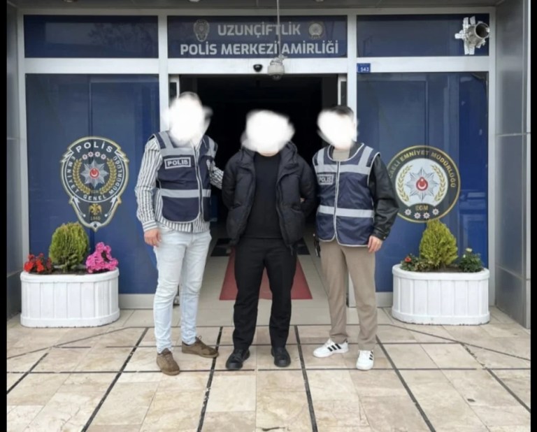 Firari dolandırıcı Kartepe’de yakalandı!