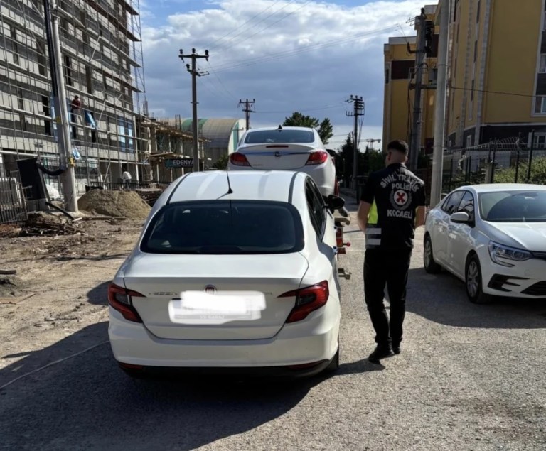 Kocaeli’de korsan taşımacılığa 103 bin lira ceza!