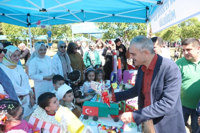 Çayırova’da Çevre Şenliği’ne yoğun ilgi