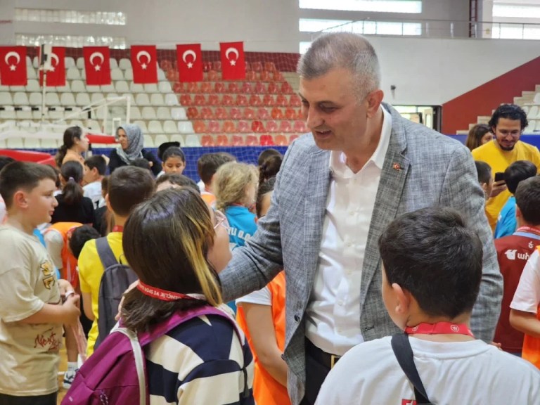 Gölcük’te geleneksel oyunlar coşkusu!