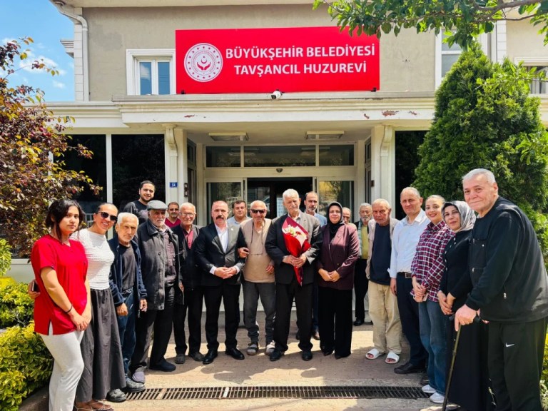 MHP Dilovası’ndan Babalar Günü ziyareti