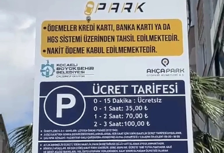 Çayırova Fatih Caddesi’nde otopark ücretli oldu