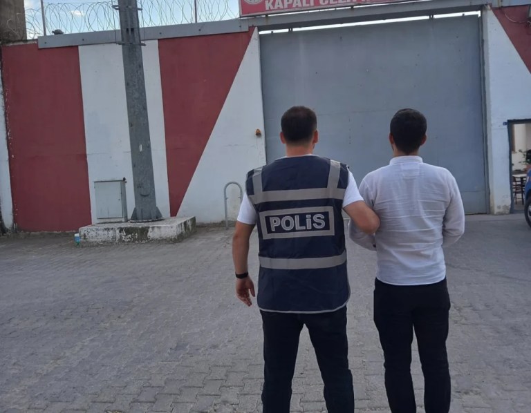 Uyuşturucu firarisi Derince’de yakalandı!