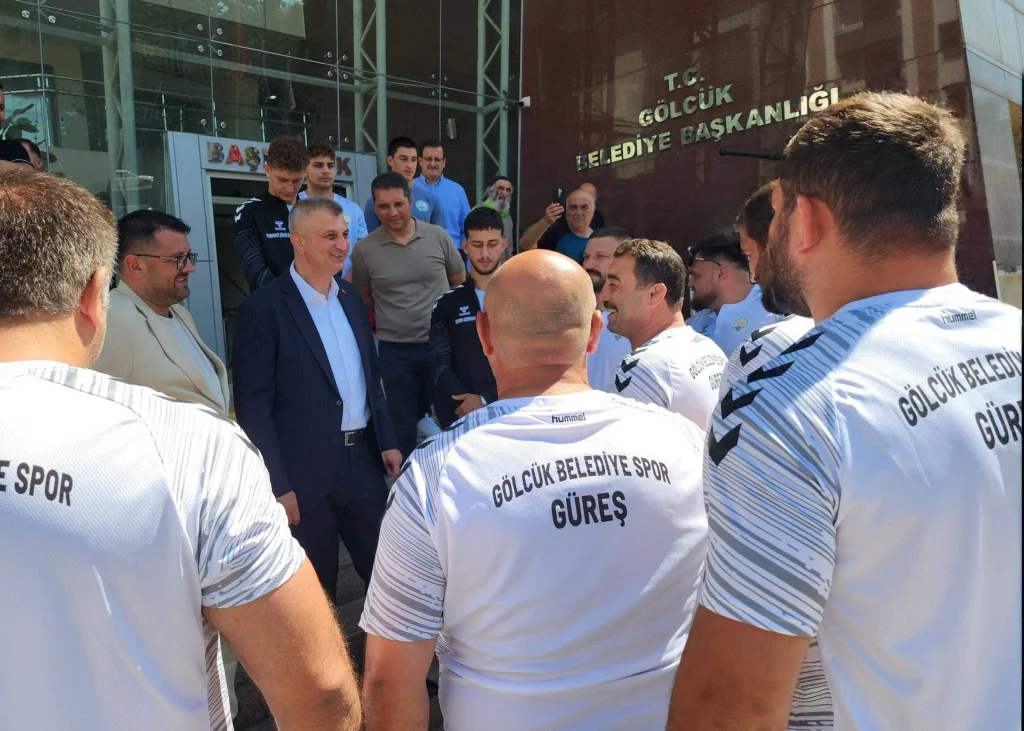 Gölcük'ten Kırkpınar'a uğurlama! - 2. görsel