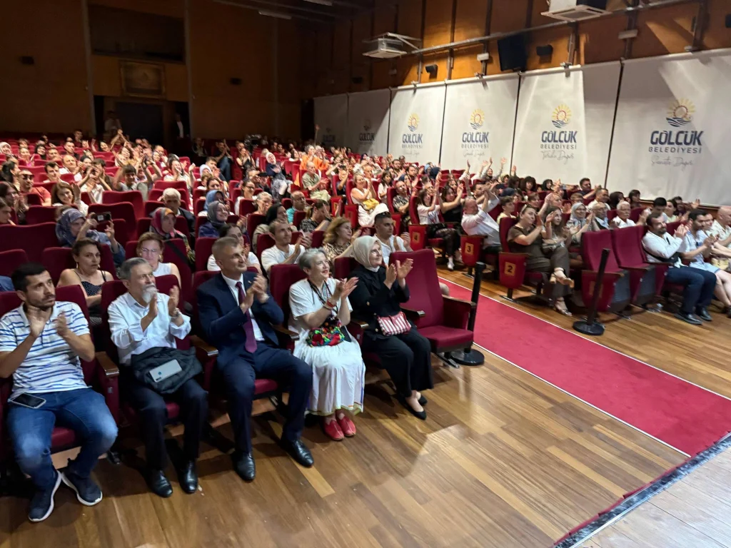 Gölcük'ten türkü ziyafeti! - 2. görsel