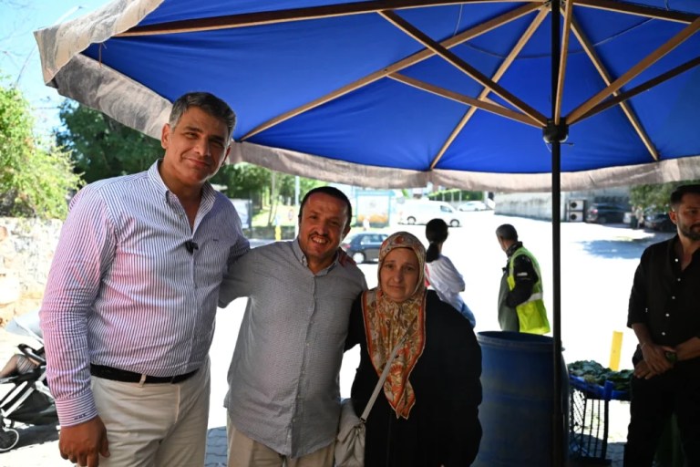 Başkan Kocaman esnafın tezgâhına misafir oldu
