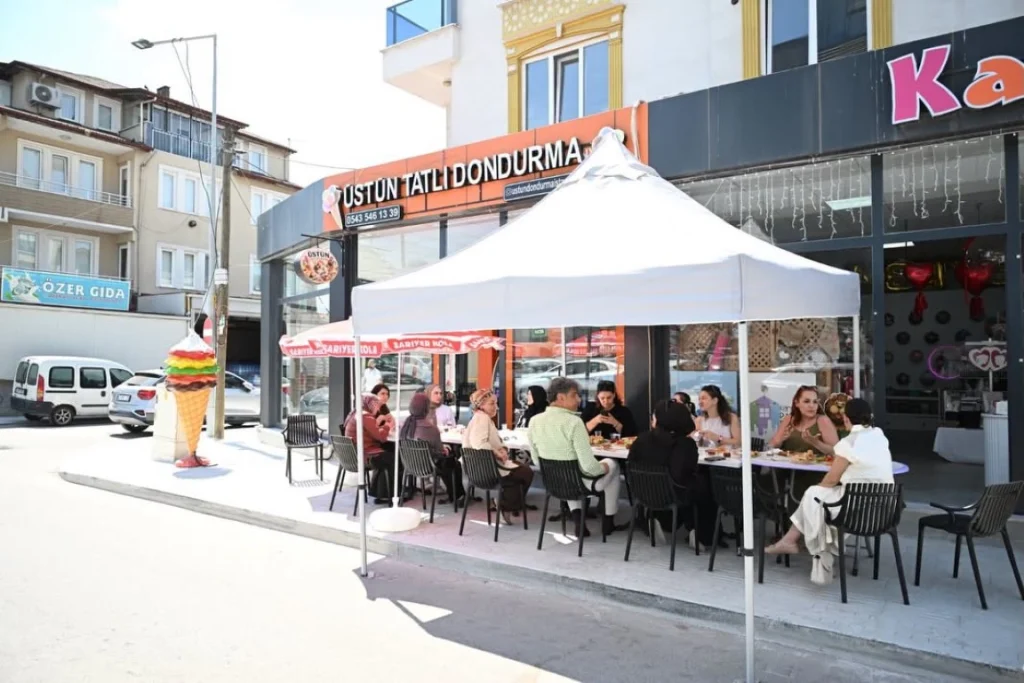 Başkan Kocaman kadın esnaflarla buluştu