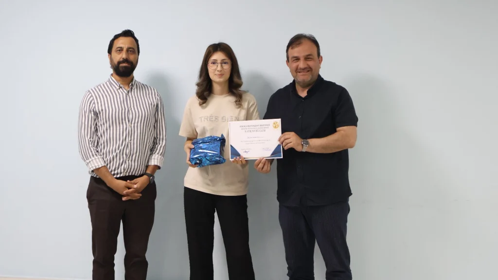 Beyaz Kalpler'de mezuniyet coşkusu!
