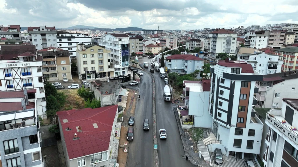 Uğur Mumcu Caddesi modernleşiyor