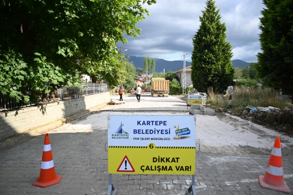 Kartepe'de üstyapı çalışmaları hız kesmiyor