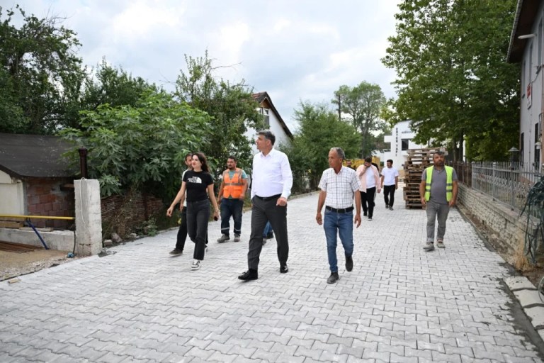 Kartepe'de üstyapı çalışmaları hız kesmiyor - 2. görsel