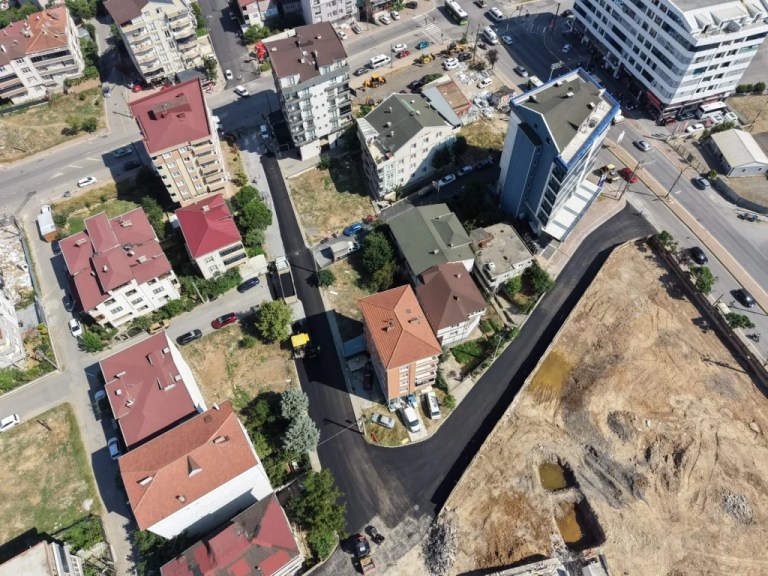 Gebze'de asfalt serimi sürüyor - 3. görsel