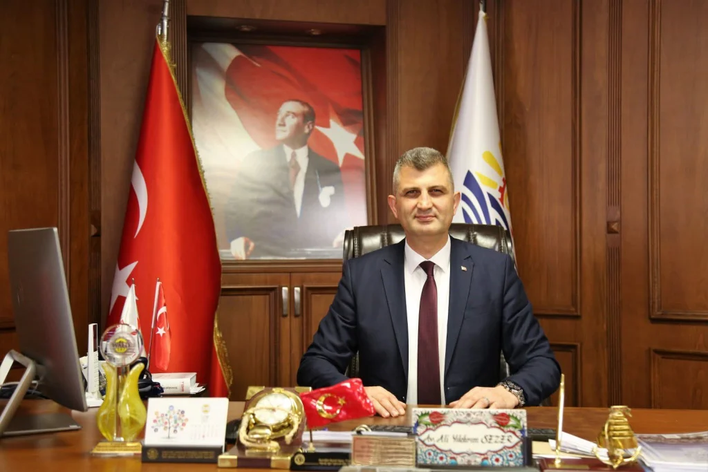 Gölcük depremi şehitleri anıldı! - 2. görsel