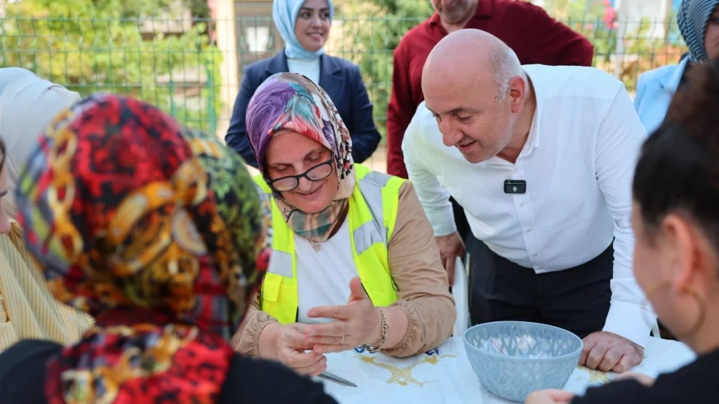 Darıca’da çocukların yüzü gülüyor