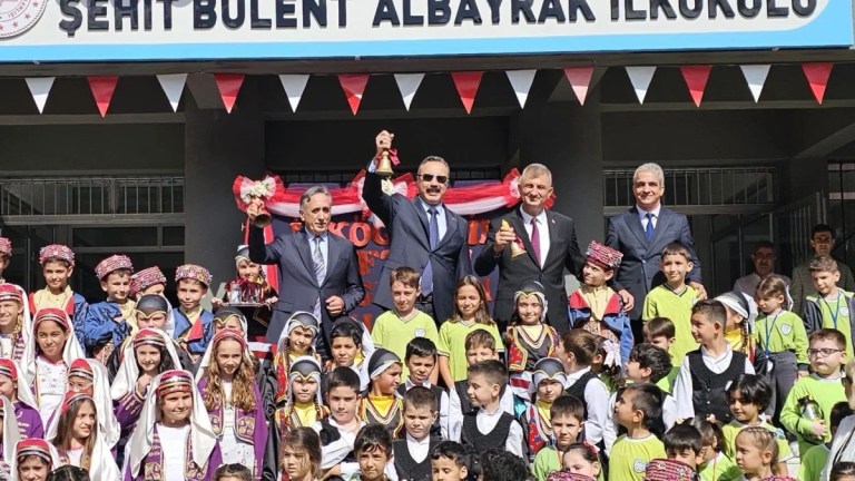 Gölcük’te 34 bin öğrenci ders başı yaptı