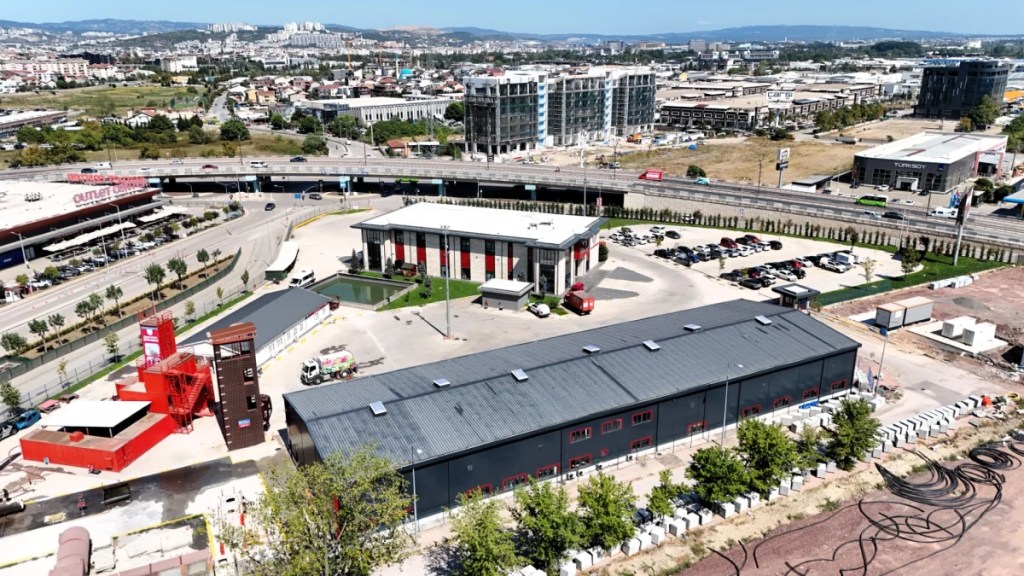 İzmit'te itfaiye depo binası tamamlandı - 2. görsel
