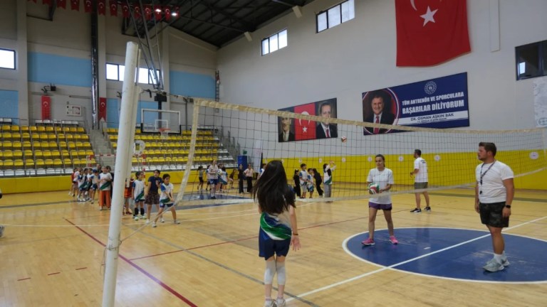 Kartepe'de 3 bin 700 çocuk sporla buluştu - 3. görsel