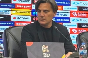 Montella Kocaeli Stadyumu’nu övdü