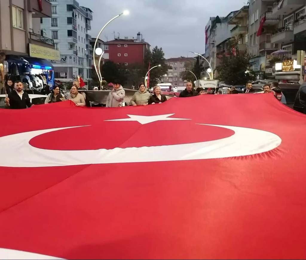 CHP’den Cumhuriyet Yürüyüşü