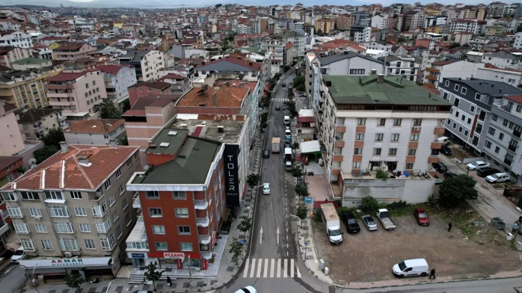 Adnan Kahveci Caddesi 25 milyona yenilendi