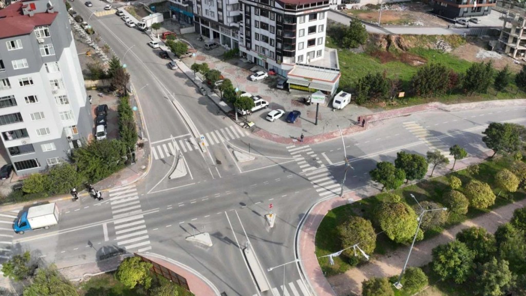 Bahriye Üçok Caddesi baştan aşağı yenileniyor