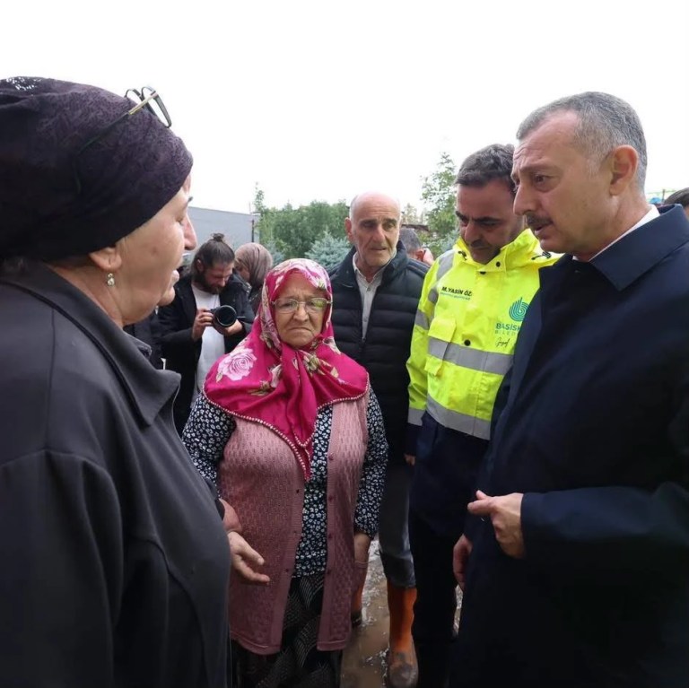 Büyükakın taşkın bölgelerinde sahaya indi - 3. görsel