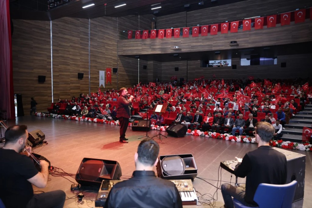 Çayırova'da Cumhuriyet Bayramı konseri - 2. görsel