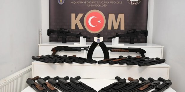 D-100’de 25 av tüfeği ele geçirildi!
