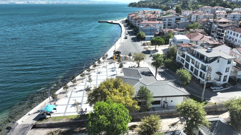 Gölcük Ulaşlı sahili yenilendi