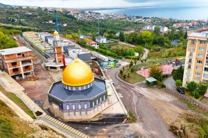 Karamürsel Aksa Camii hızla yükseliyor