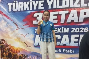 Kartepeli karateciler kürsüyü boş bırakmadı