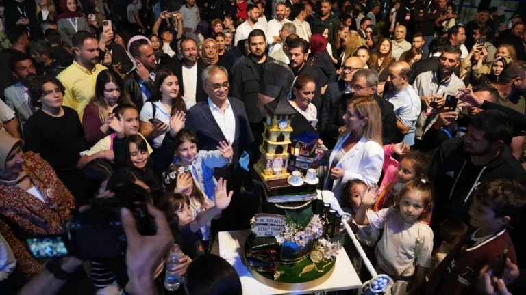 Kocaeli Kitap Fuarı 1 milyonu aşarak rekor kırdı